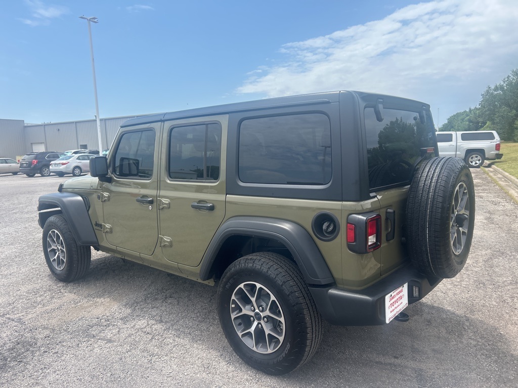 2025 Jeep Wrangler Sport S photo 7
