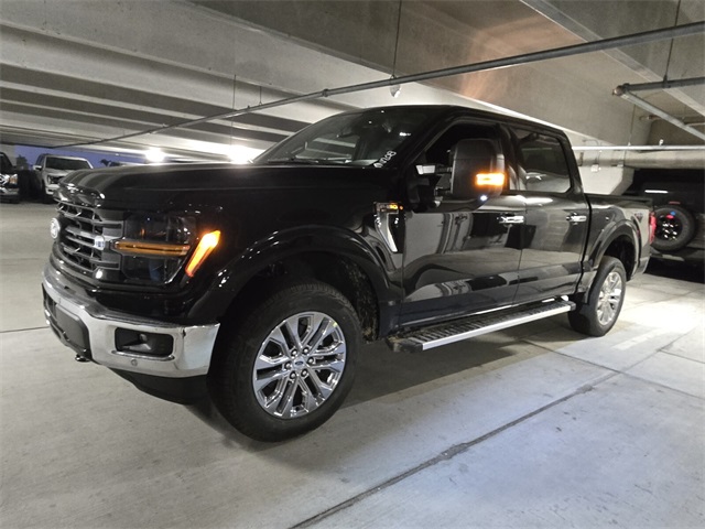 2025 Ford F-150 XLT photo 4