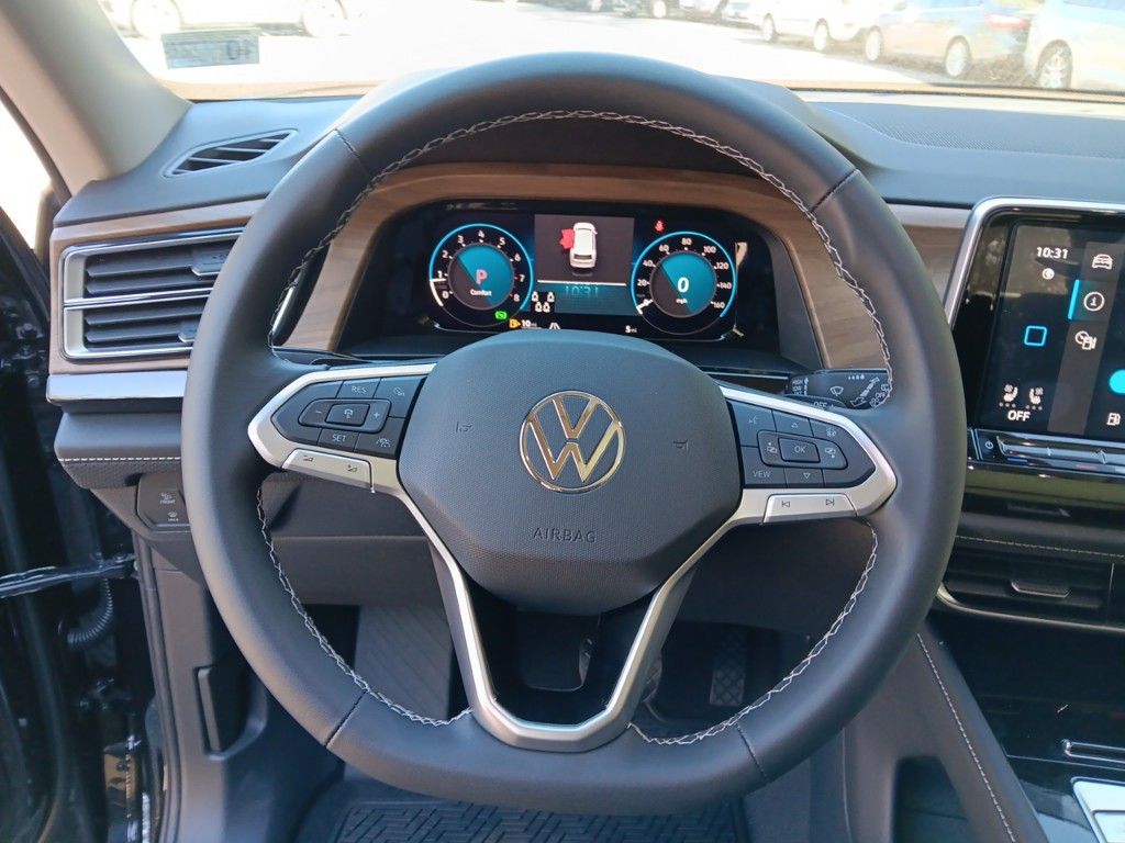 2025 Volkswagen Atlas SE Technology photo 14