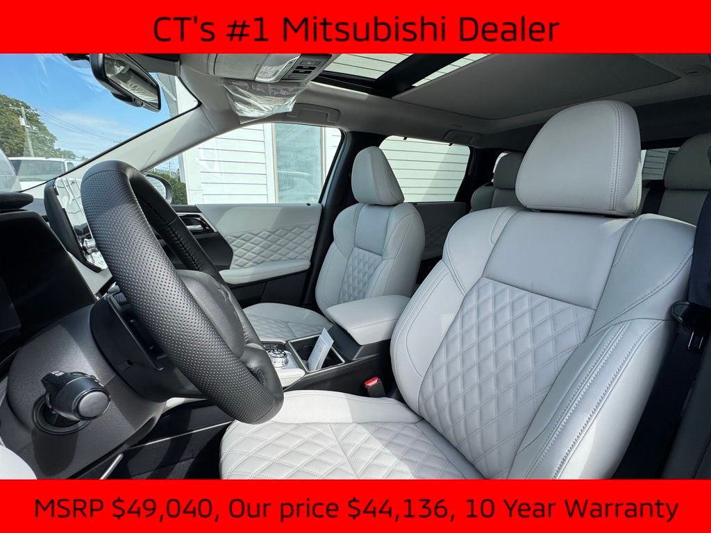 2025 Mitsubishi Outlander SEL Platinum GT photo 4