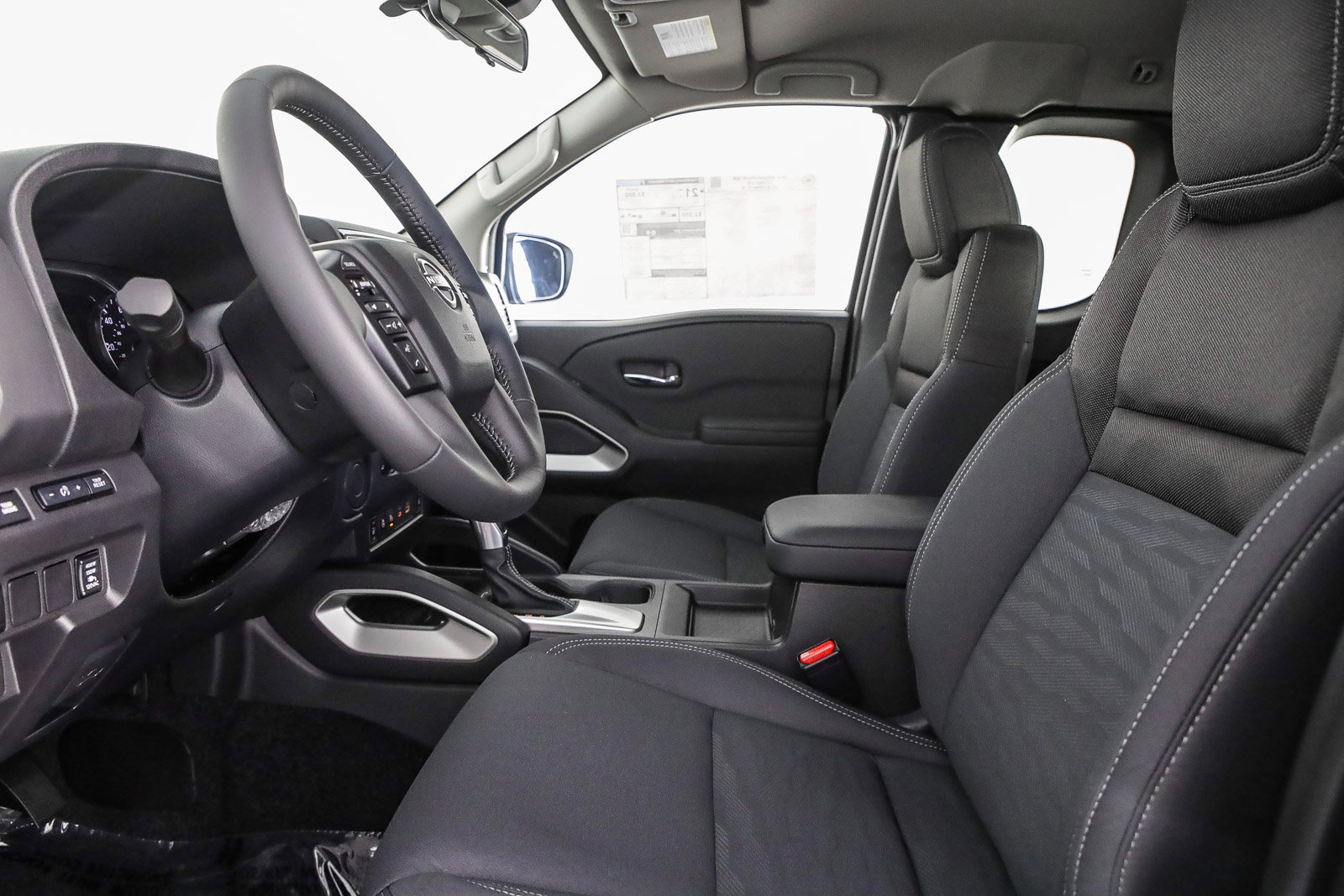 2024 Nissan Frontier King Cab SV photo 17