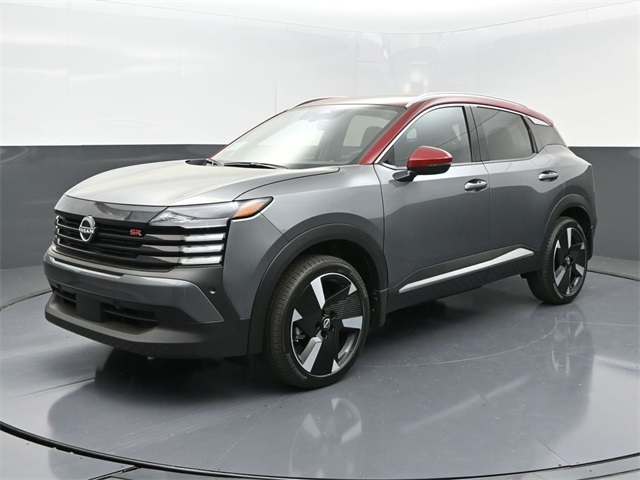 2025 Nissan Kicks SR photo 2