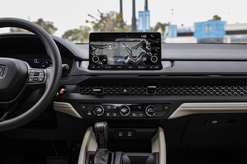 2025 Honda Accord SE photo 15