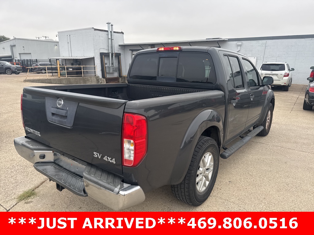 2015 Nissan Frontier SV photo 5