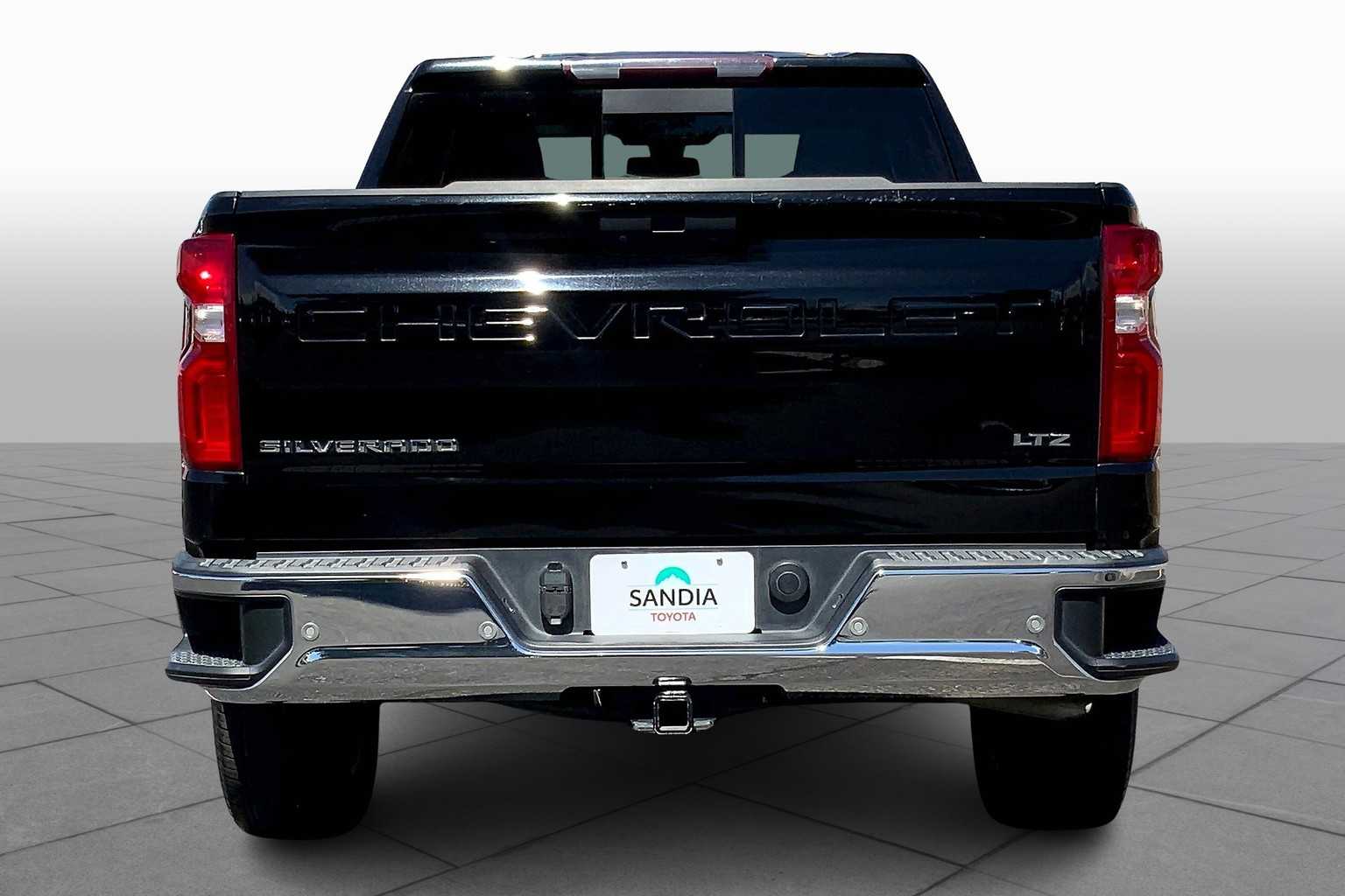 2019 Chevrolet Silverado 1500 LTZ photo 4