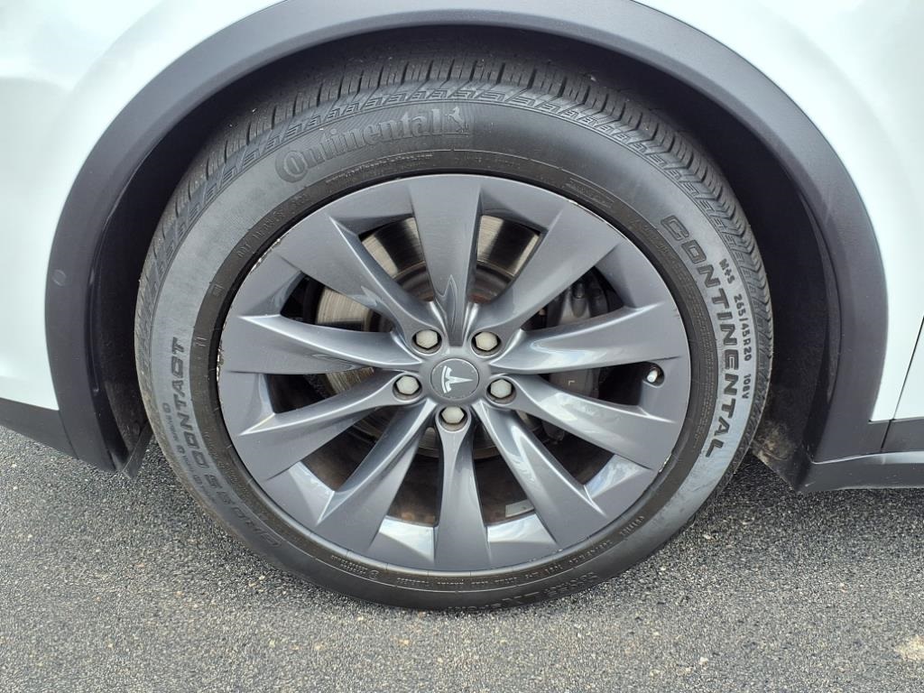 2018 Tesla Model X 75D photo 9