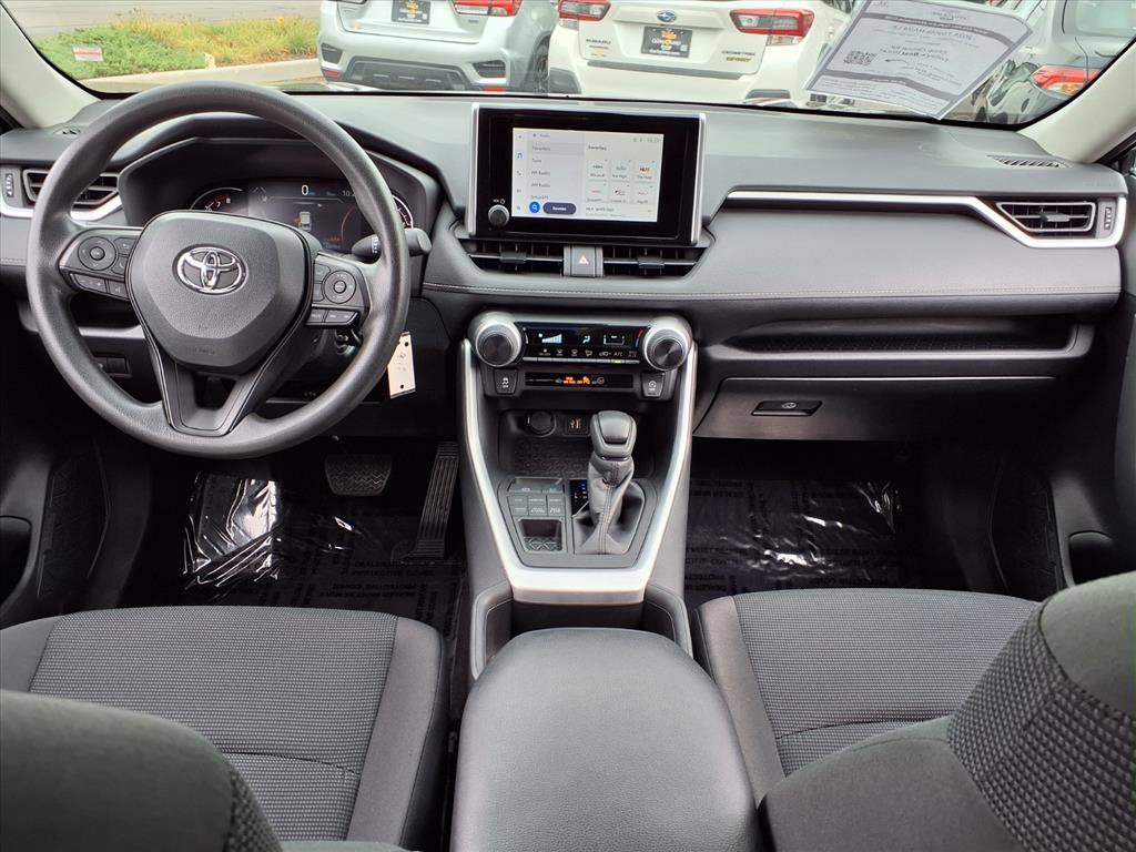 2024 Toyota RAV4 LE photo 2