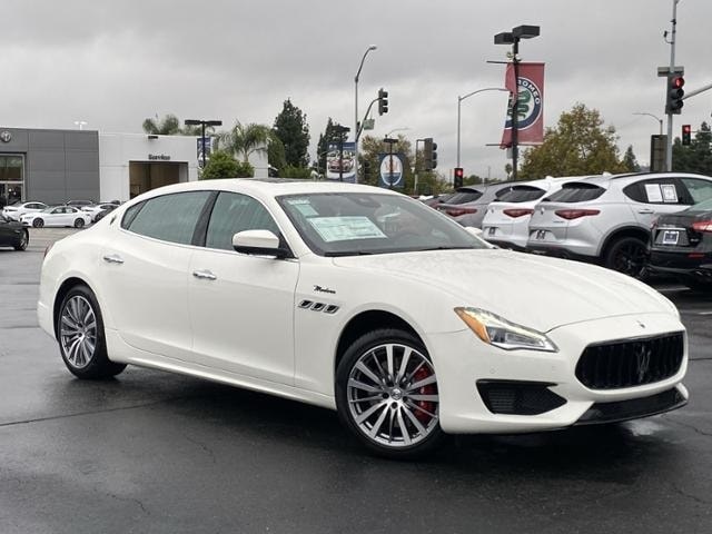 2022 Maserati Quattroporte Modena photo 2