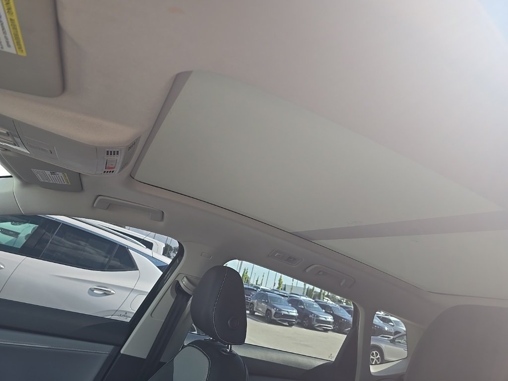 2022 Volkswagen Taos SEL photo 7