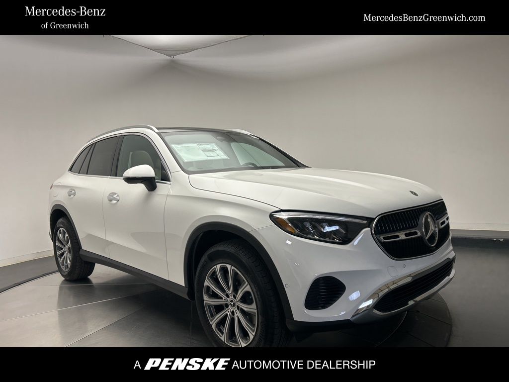 2026 Mercedes-Benz GLC Base's photo