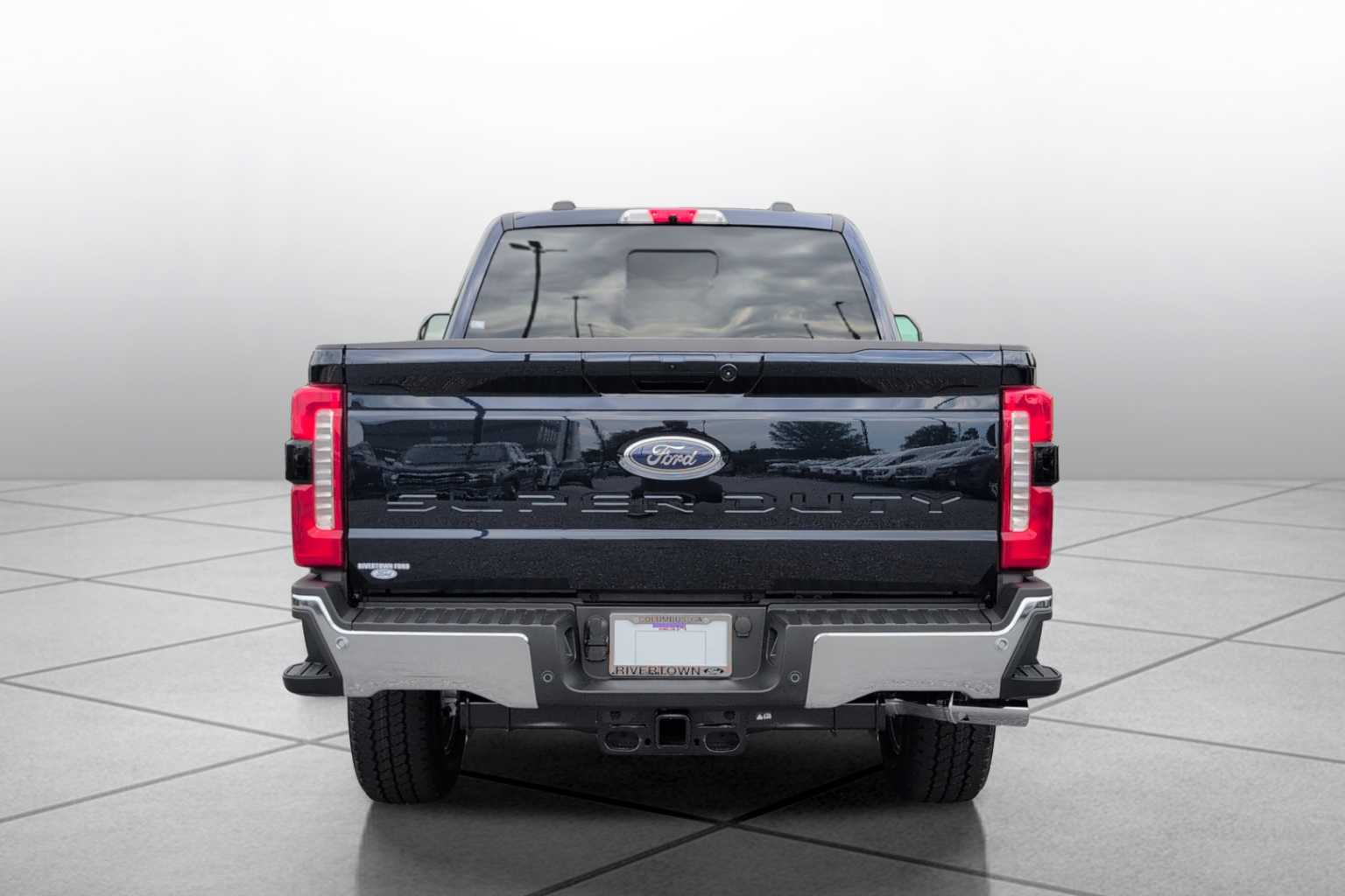 2025 Ford F-250 Lariat photo 3