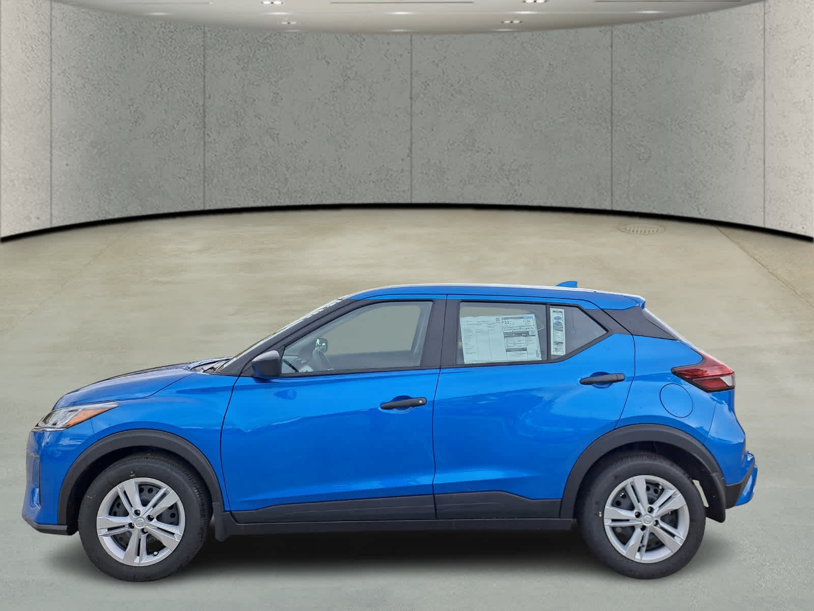 2025 Nissan Kicks Play S photo 2