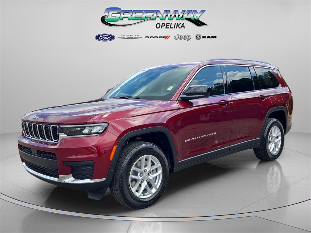 2025 Jeep Grand Cherokee Laredo photo 2
