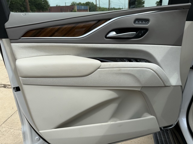 2024 Cadillac Escalade Premium Luxury Platinum photo 9