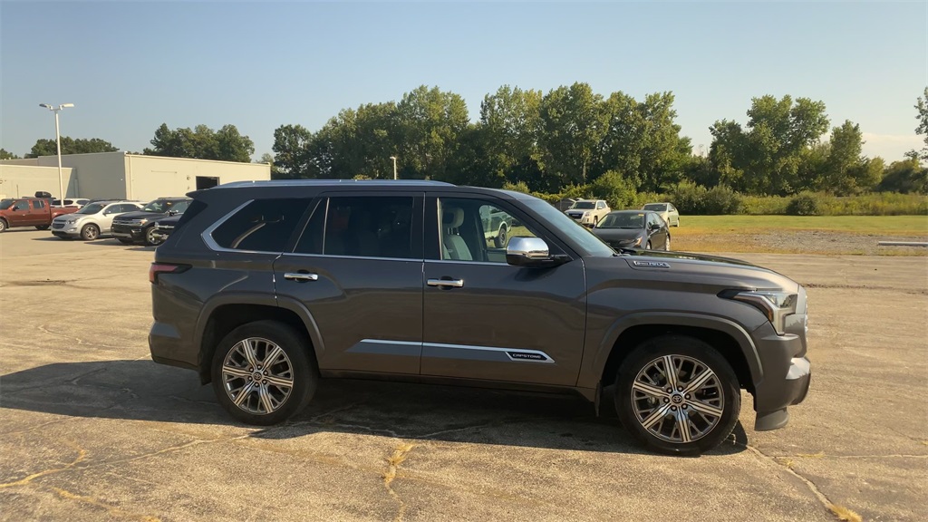 2024 Toyota Sequoia Capstone photo 9
