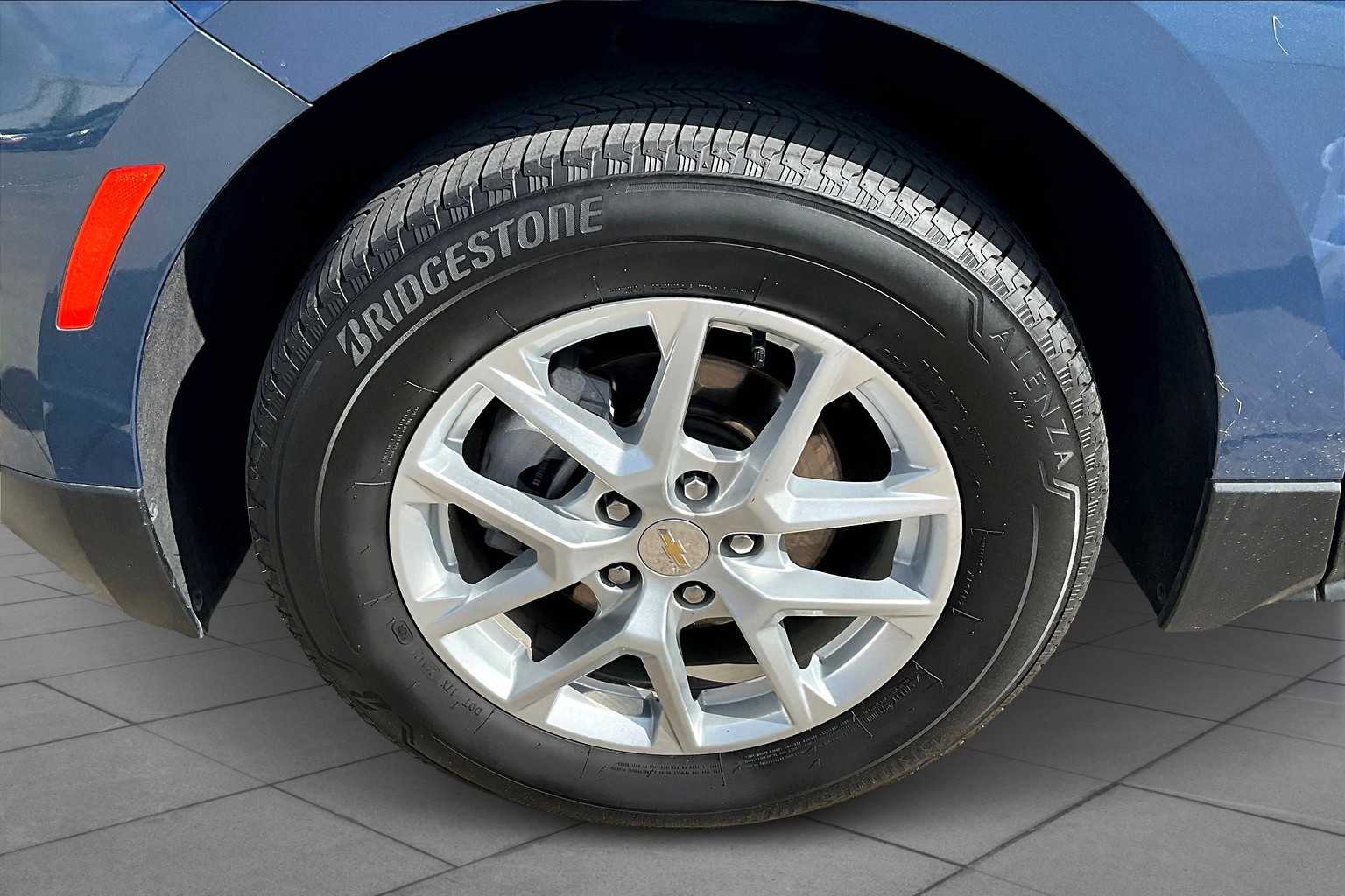 2024 Chevrolet Equinox LT photo 9