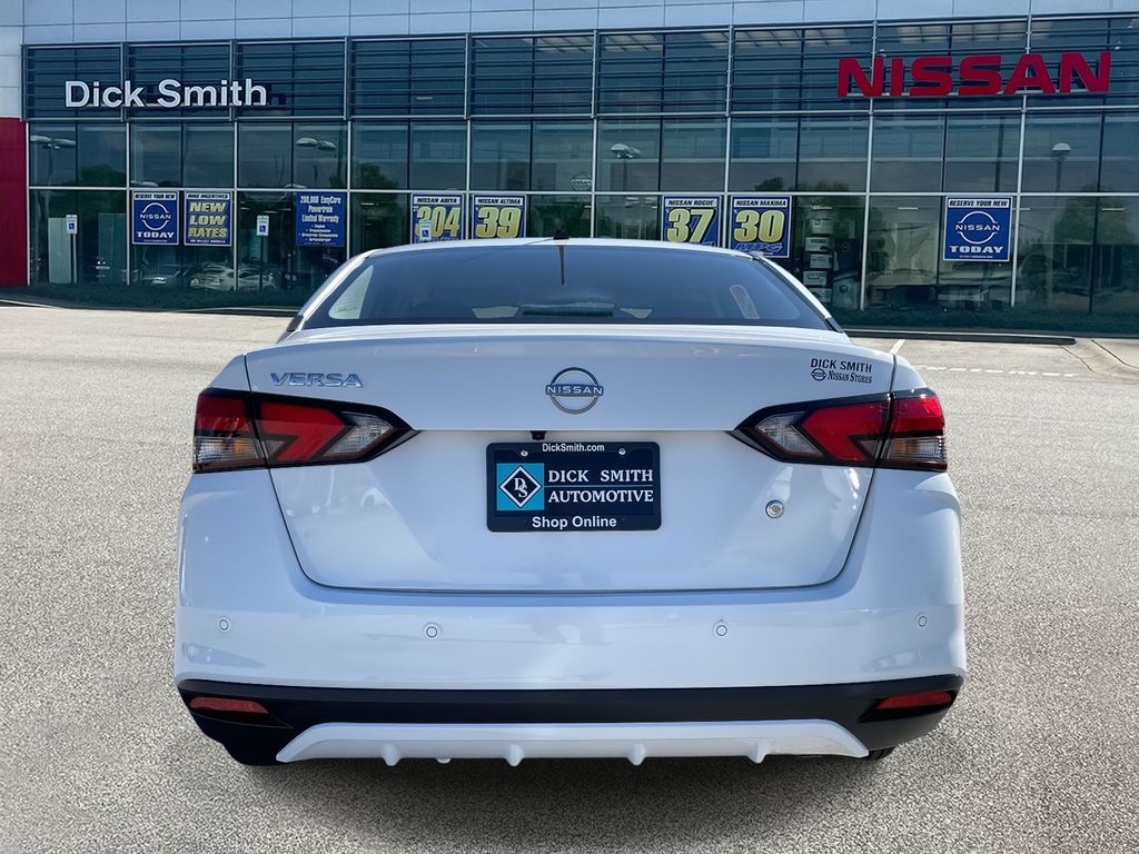 2025 Nissan Versa S photo 4