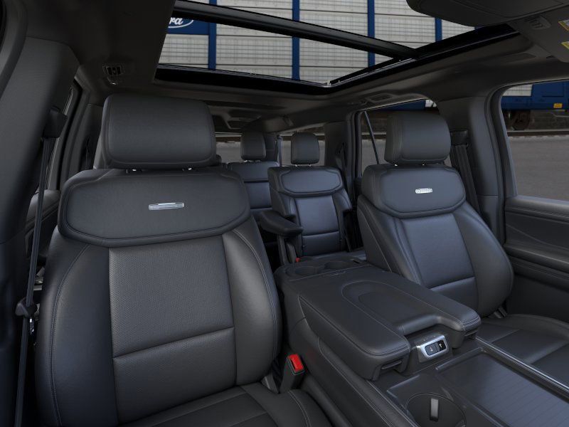 2025 Ford Expedition Platinum MAX EL photo 10