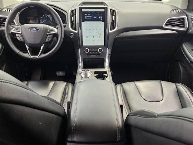 2022 Ford Edge Titanium photo 8