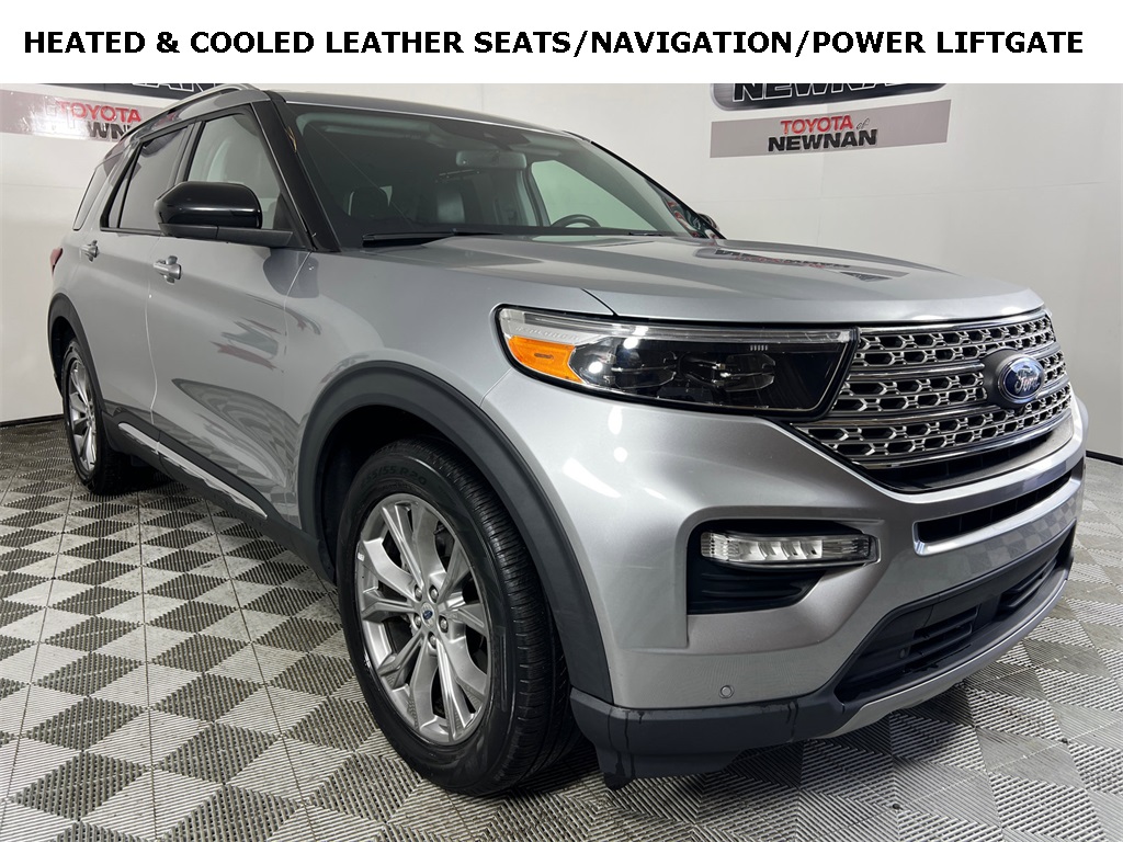 2023 Ford Explorer Limited's photo
