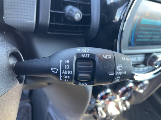 2021 Mini Cooper 2 Door Hardtop Oxford Edition photo 14