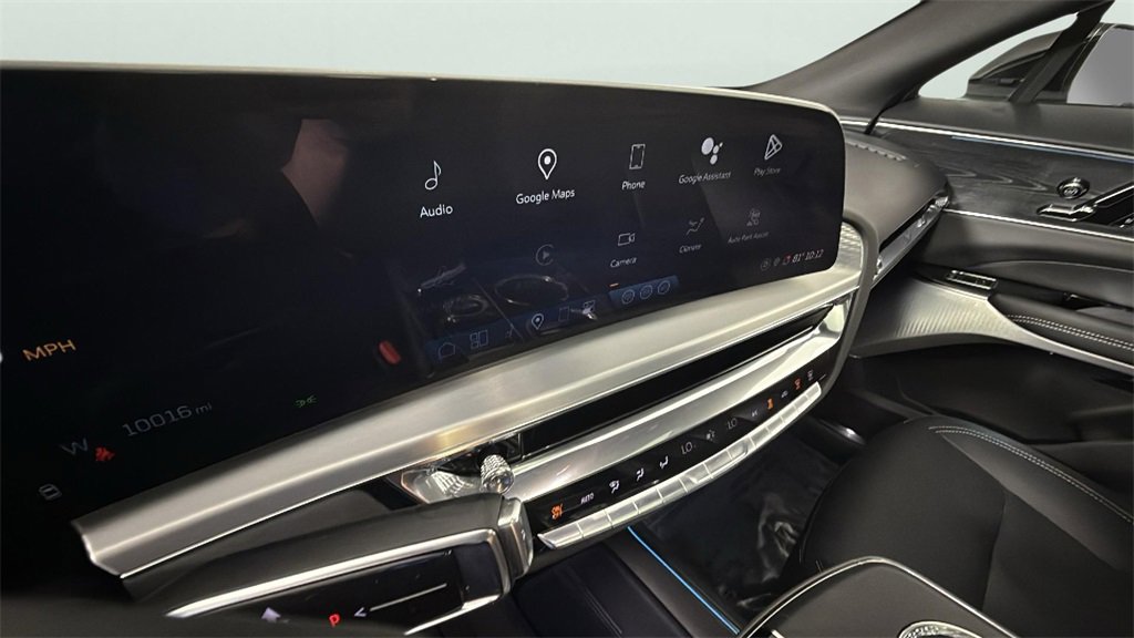 2024 Cadillac Lyriq Luxury photo 21