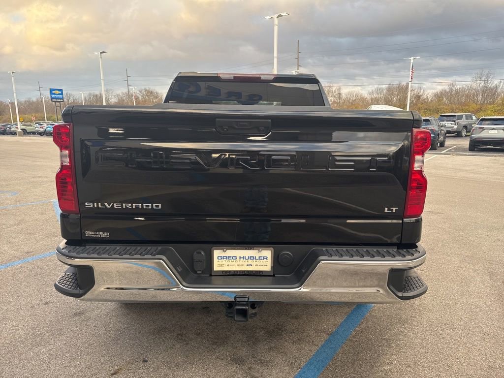 2022 Chevrolet Silverado 1500 LT photo 4