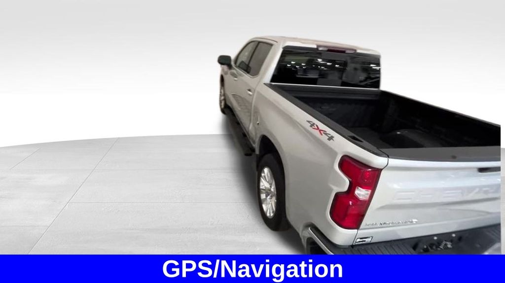 2020 Chevrolet Silverado 1500 LTZ photo 2