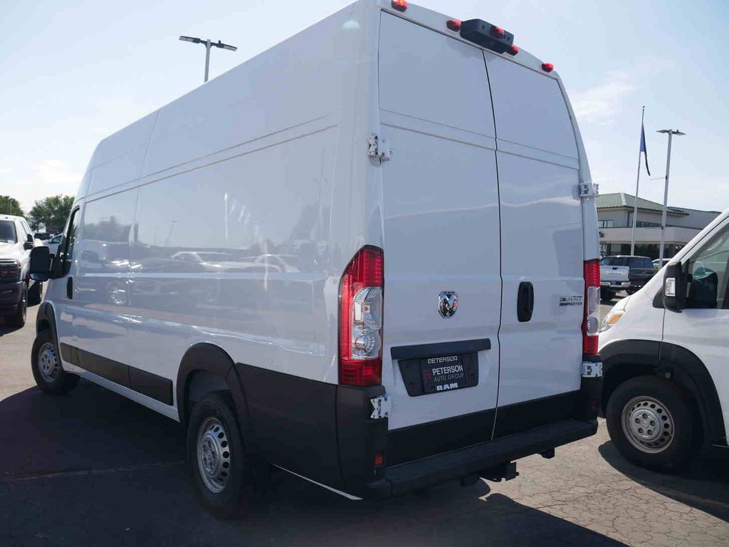 2025 Ram ProMaster 3500 Cargo Van photo 2