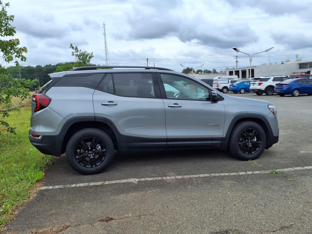 2023 Gmc Terrain AT4 photo 2