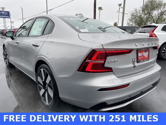 2024 Volvo S60 Recharge T8 AWD Core photo 5