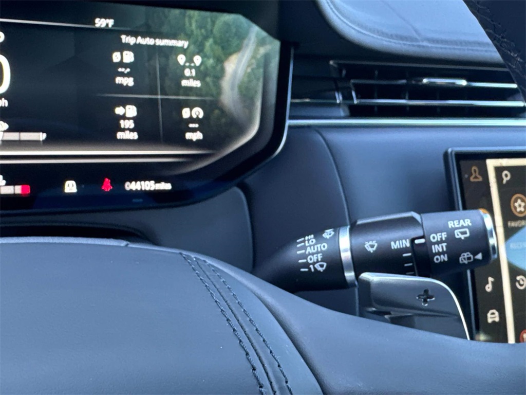 2023 Land Rover Range Rover SE photo 27