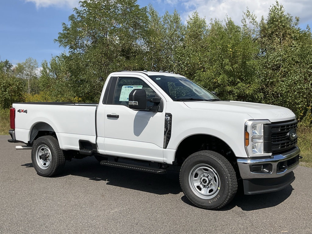 2026 Ford F-350 Super Duty XL's photo