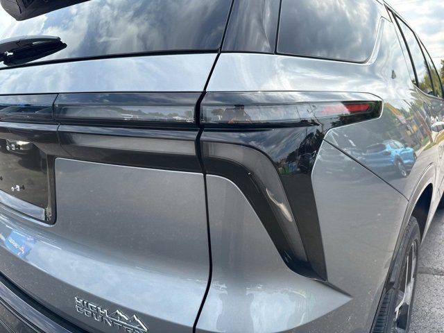 2026 Chevrolet Traverse High Country photo 16