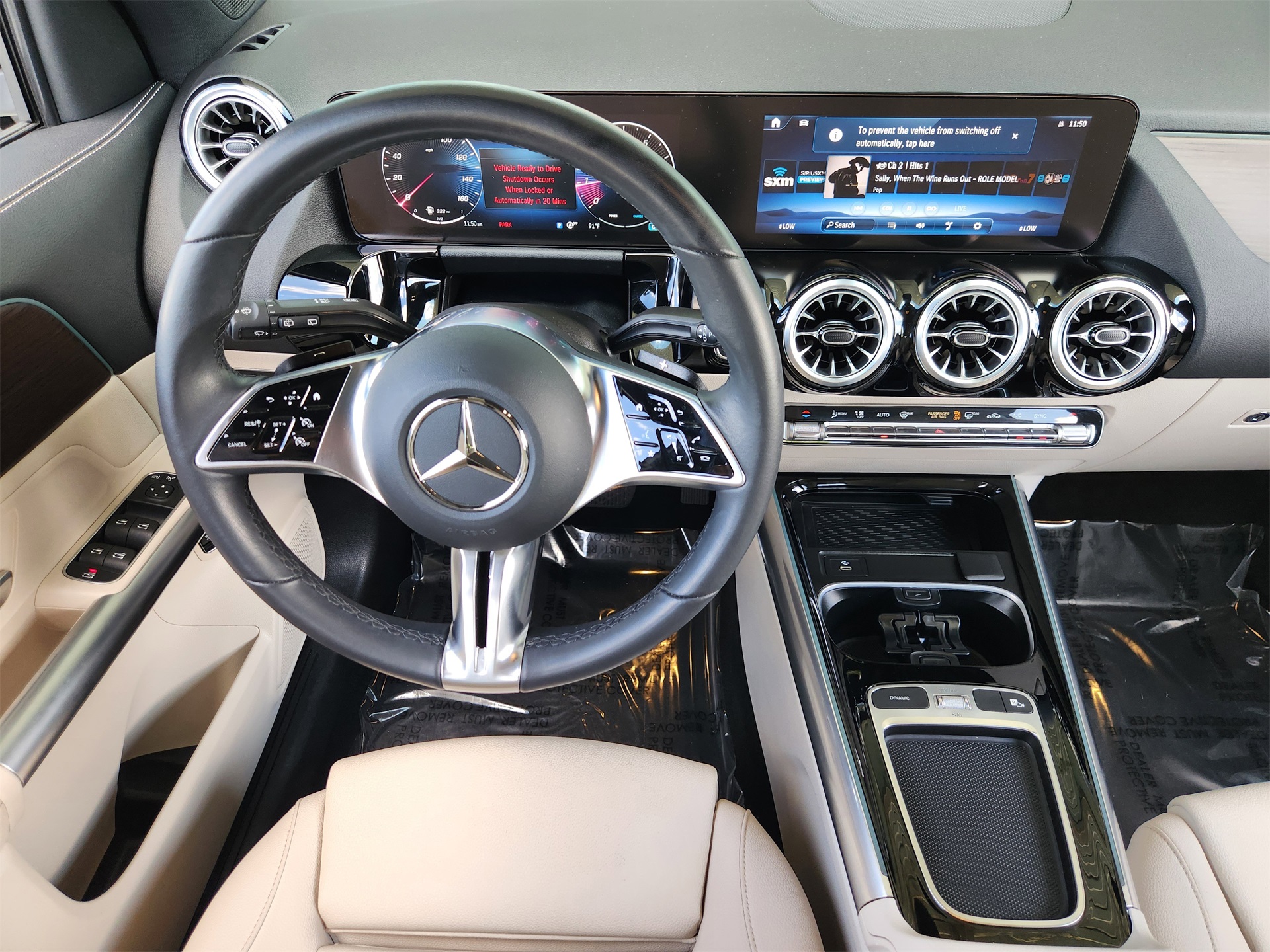 2025 Mercedes Benz GLA 250 photo 26