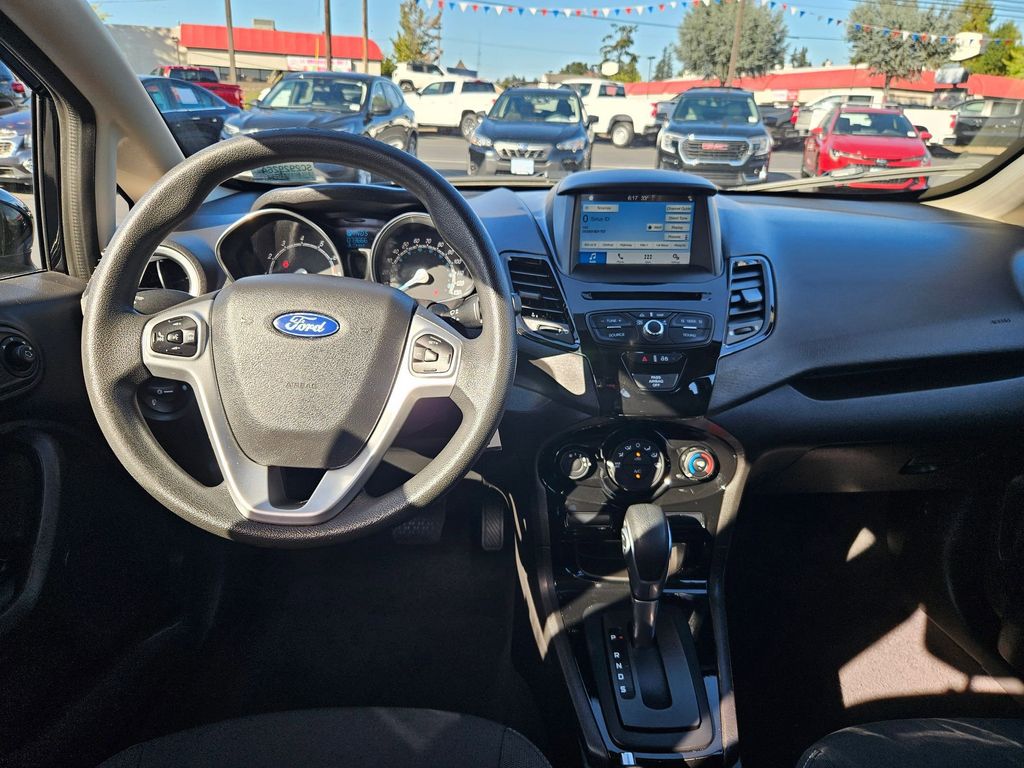 2019 Ford Fiesta SE photo 23