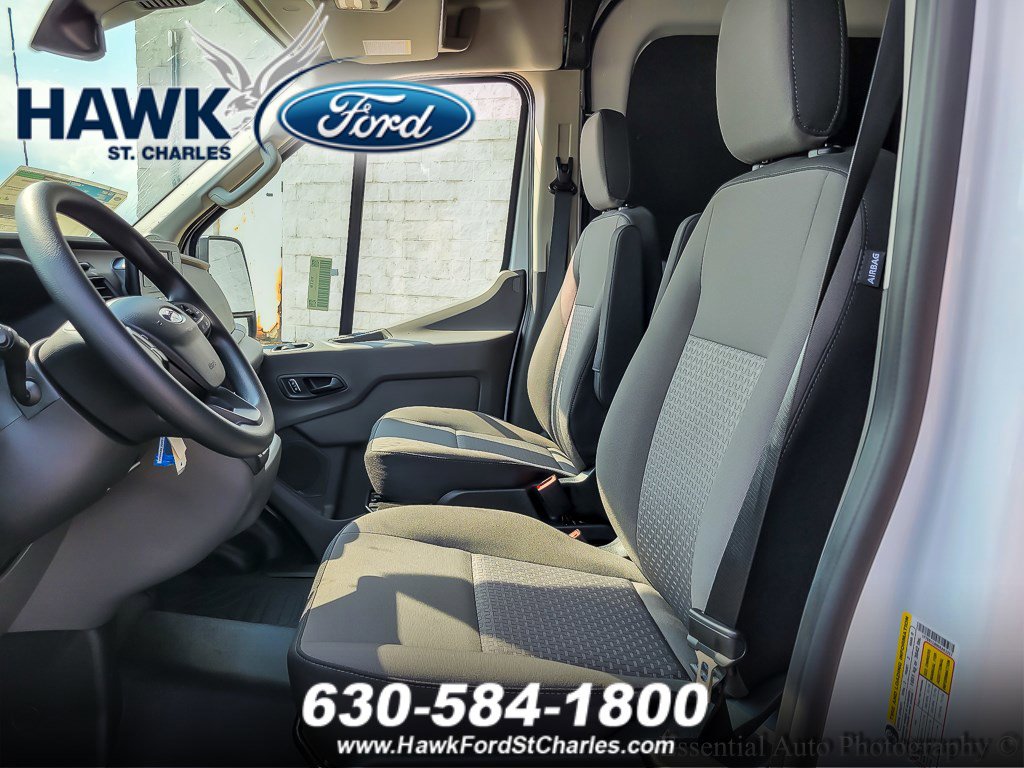 2025 Ford Transit photo 5