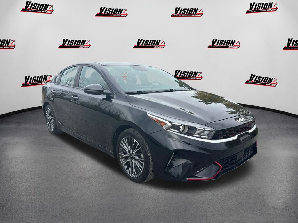 2023 Kia Forte GT-Line photo 3
