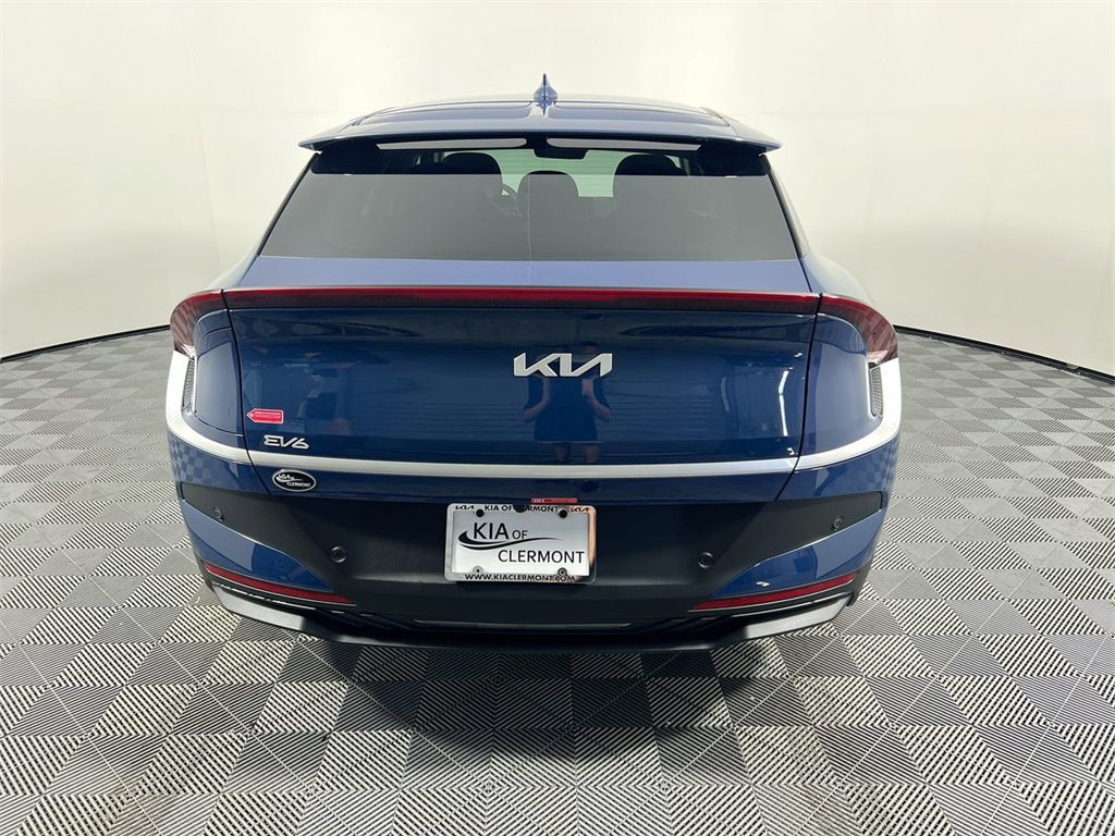 2025 Kia EV6 Wind photo 4