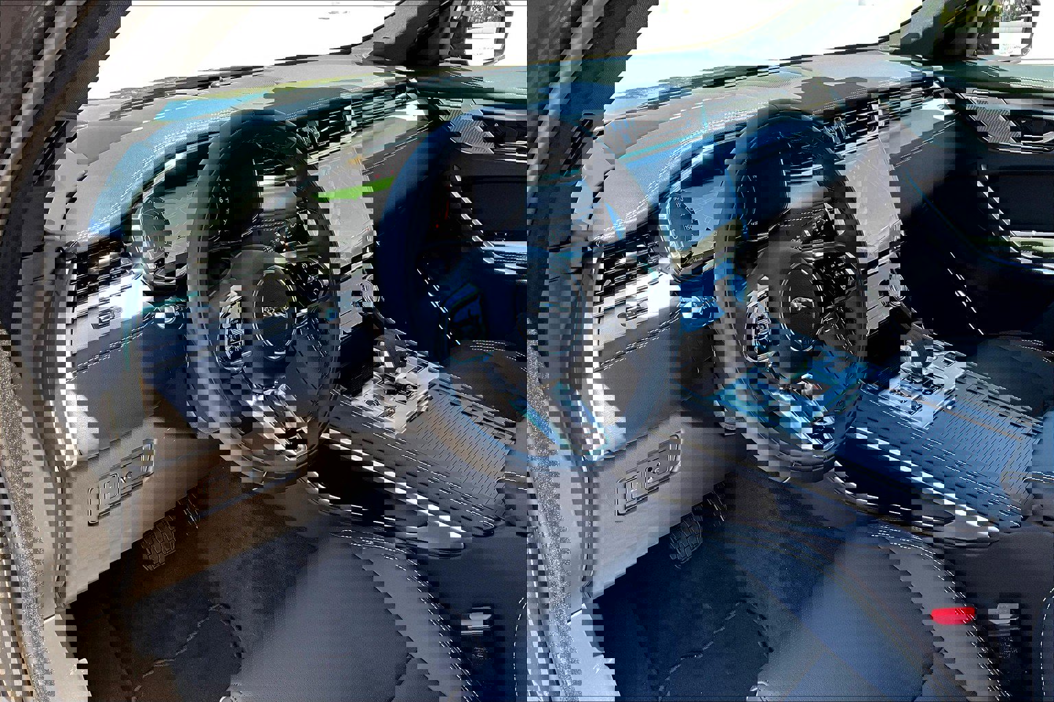 2026 Jaguar F-PACE P250 R-Dynamic S photo 4