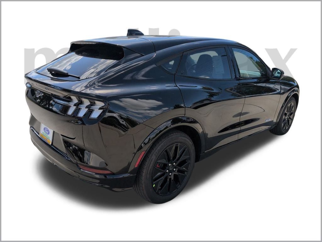 2025 Ford Mustang Mach-E Premium photo 3