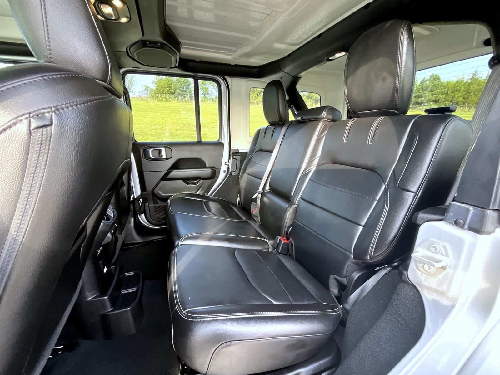 2023 Jeep Wrangler Sahara 4xe photo 19