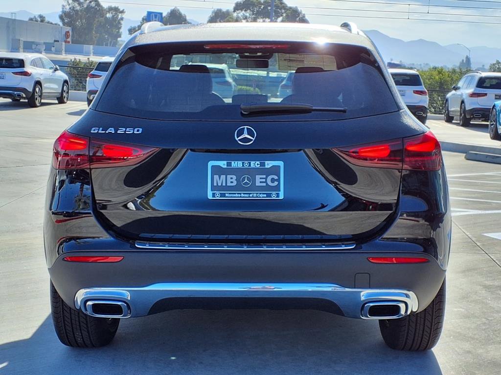 2026 Mercedes Benz GLA 250 photo 20