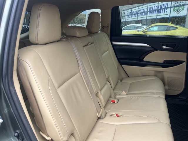 2015 Toyota Highlander XLE photo 13