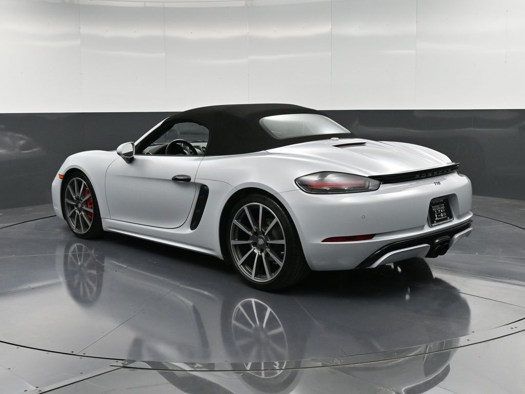 2023 Porsche Boxster S photo 2