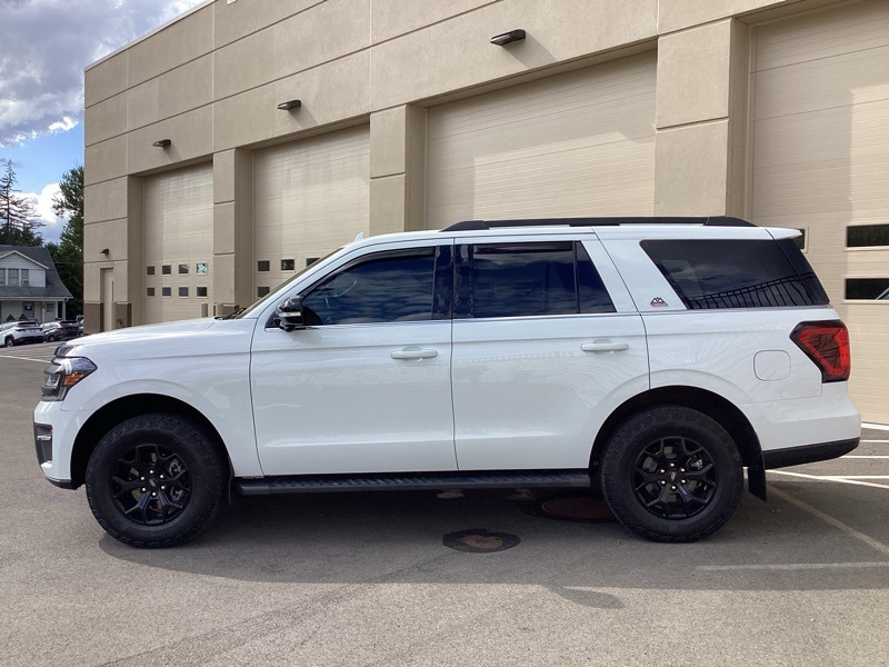 2023 Ford Expedition Timberline photo 3