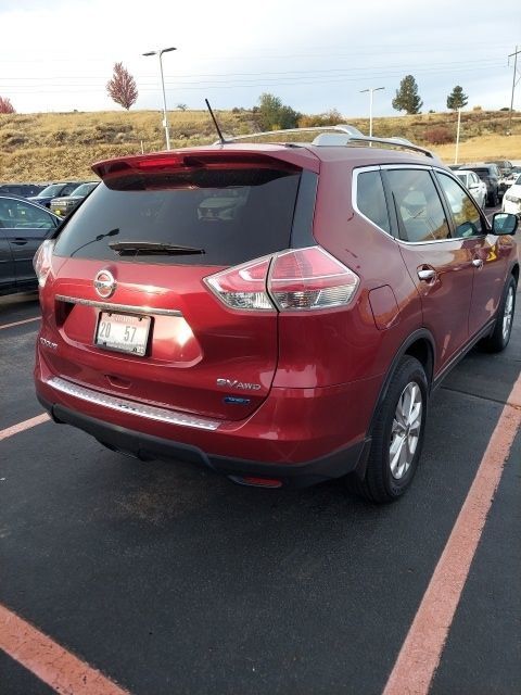2014 Nissan Rogue SV photo 3