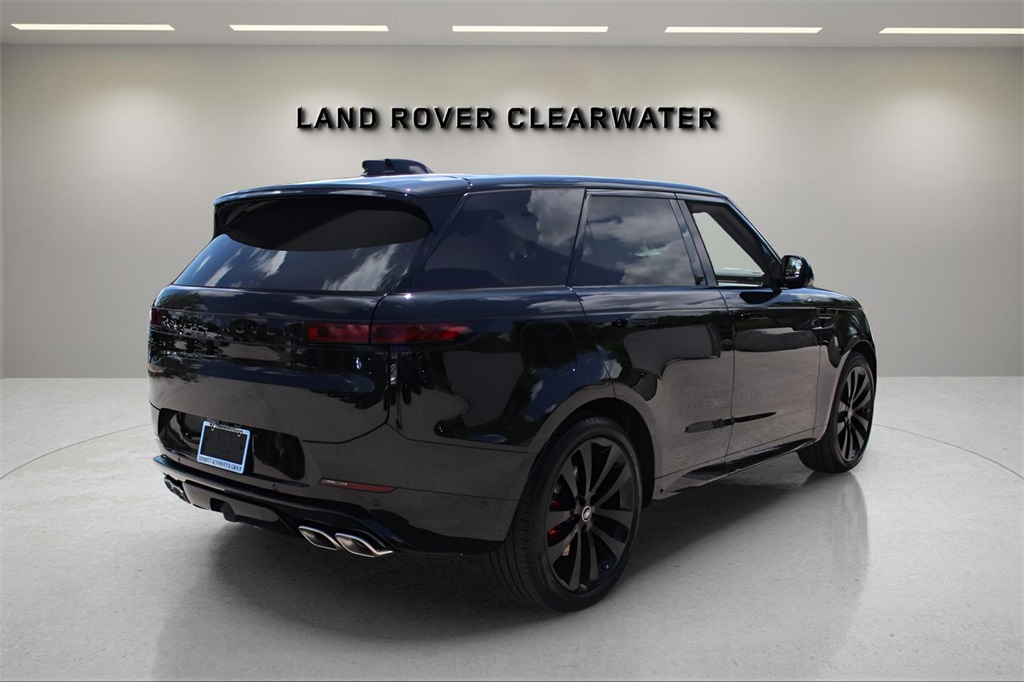 2025 Land Rover Range Rover Sport SE photo 5