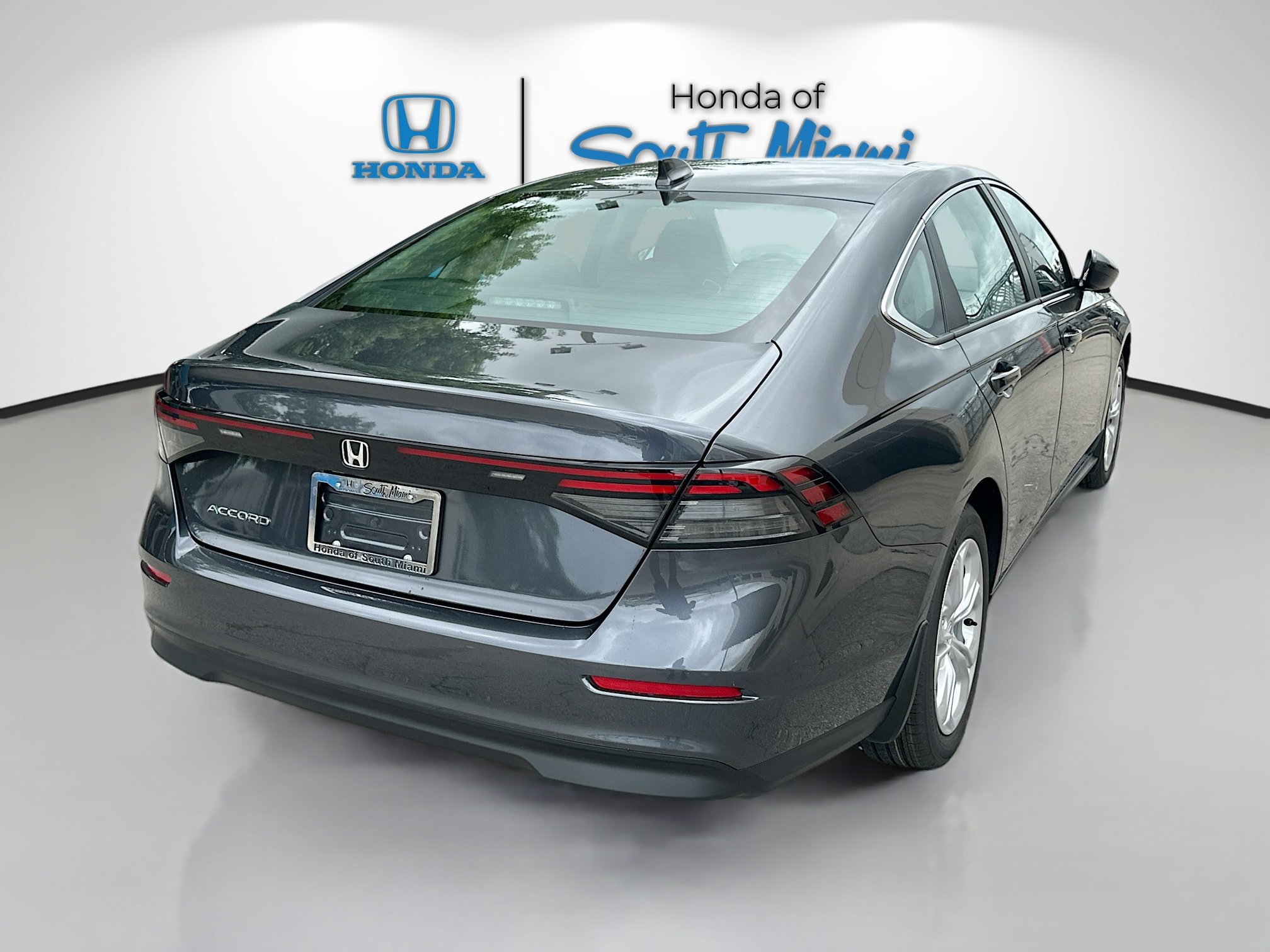 2025 Honda Accord LX photo 6