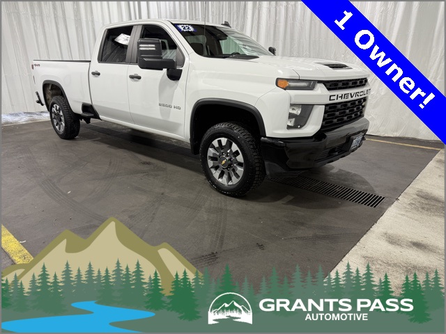 2022 Chevrolet Silverado 2500HD Custom's photo